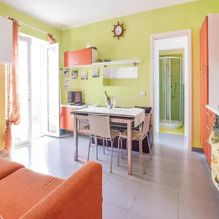 Two-bedroom Holiday In Magliolo