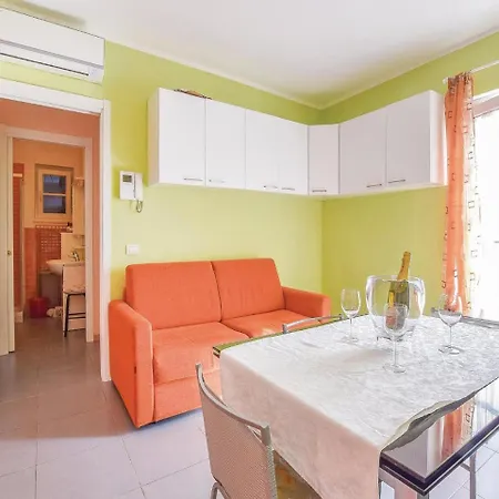 Hébergement de vacances Two-bedroom Holiday In *