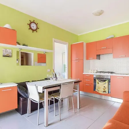 Two-bedroom Holiday In Hébergement de vacances Magliolo